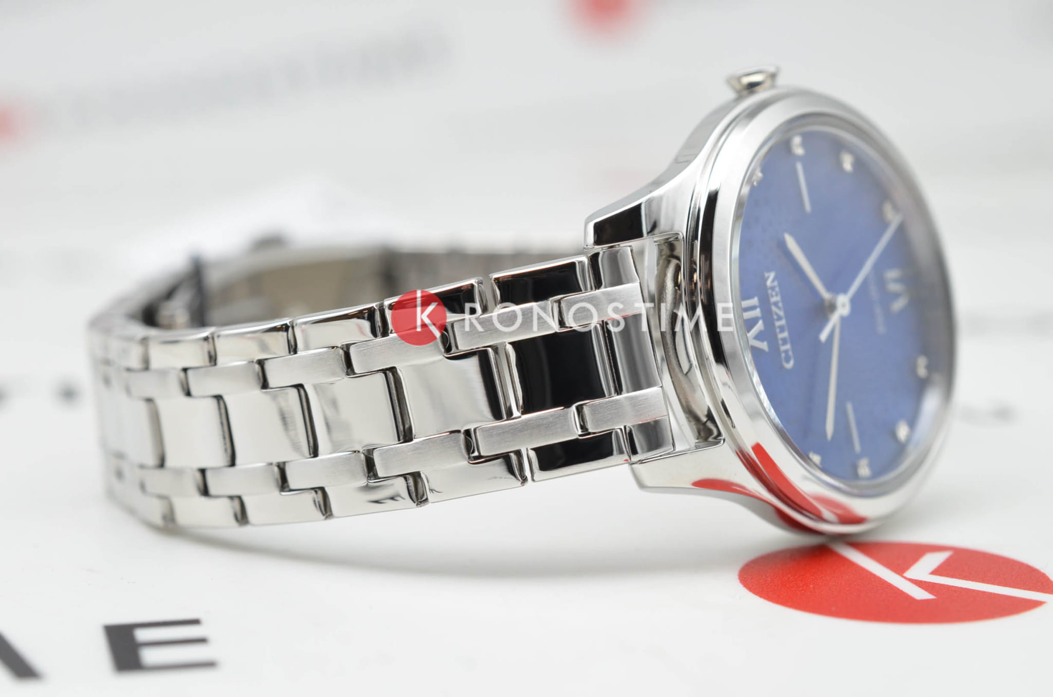 Citizen Citizen Eco-Drive EM0500-73L женские часы синий циферблат на запястье