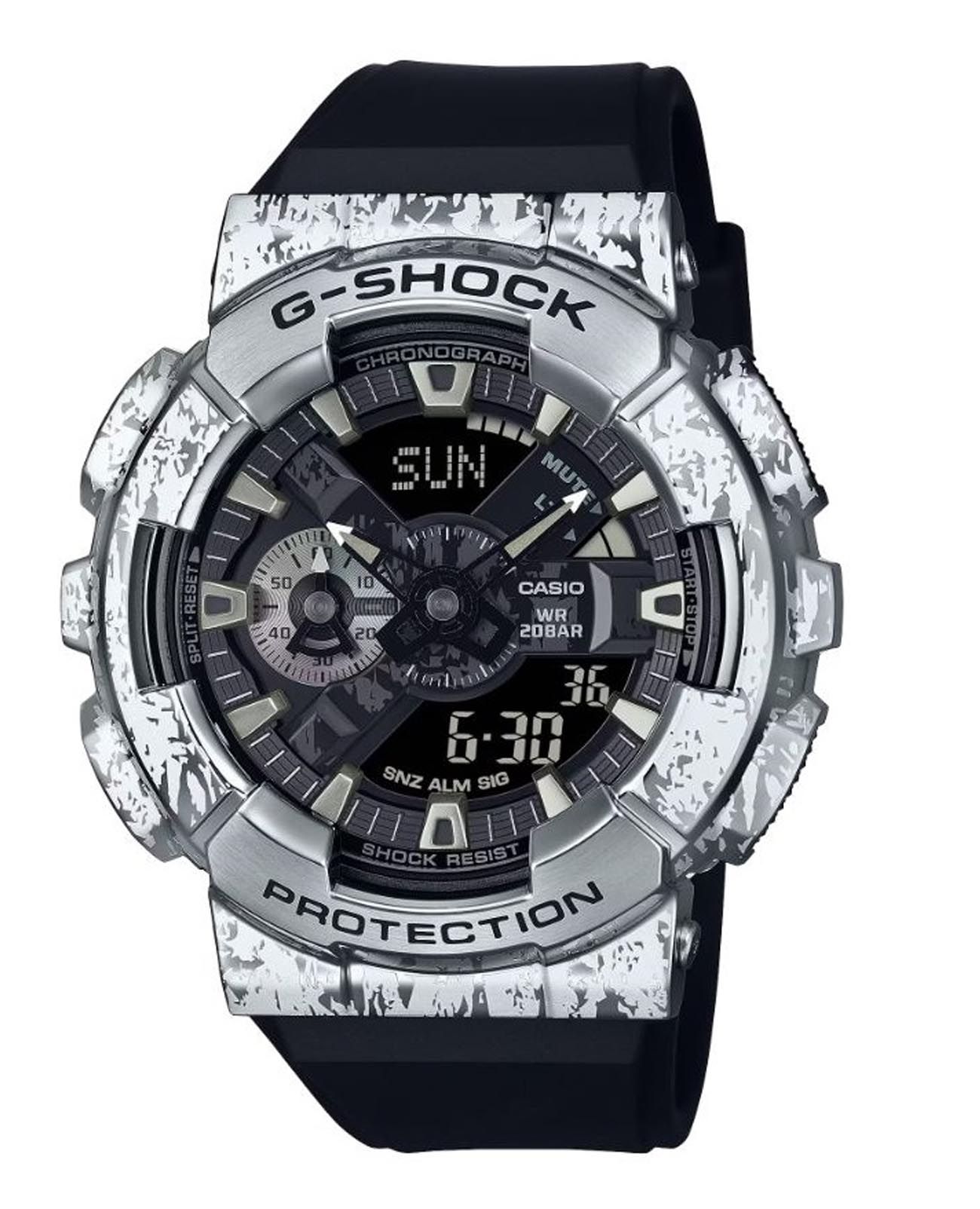 Casio Casio G-Shock GM-110GC-1ADR GM GM-110GC-1A электронные мужские часы черный циферблат, браслет полимер — вид спереди