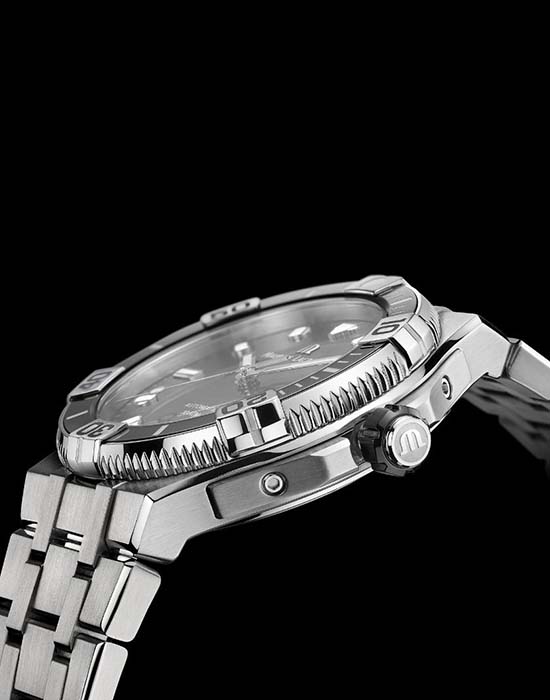 Maurice Lacroix Maurice Lacroix Aikon Venturer AI6058-SS002-330-1 , наручные мужские часы фото под углом