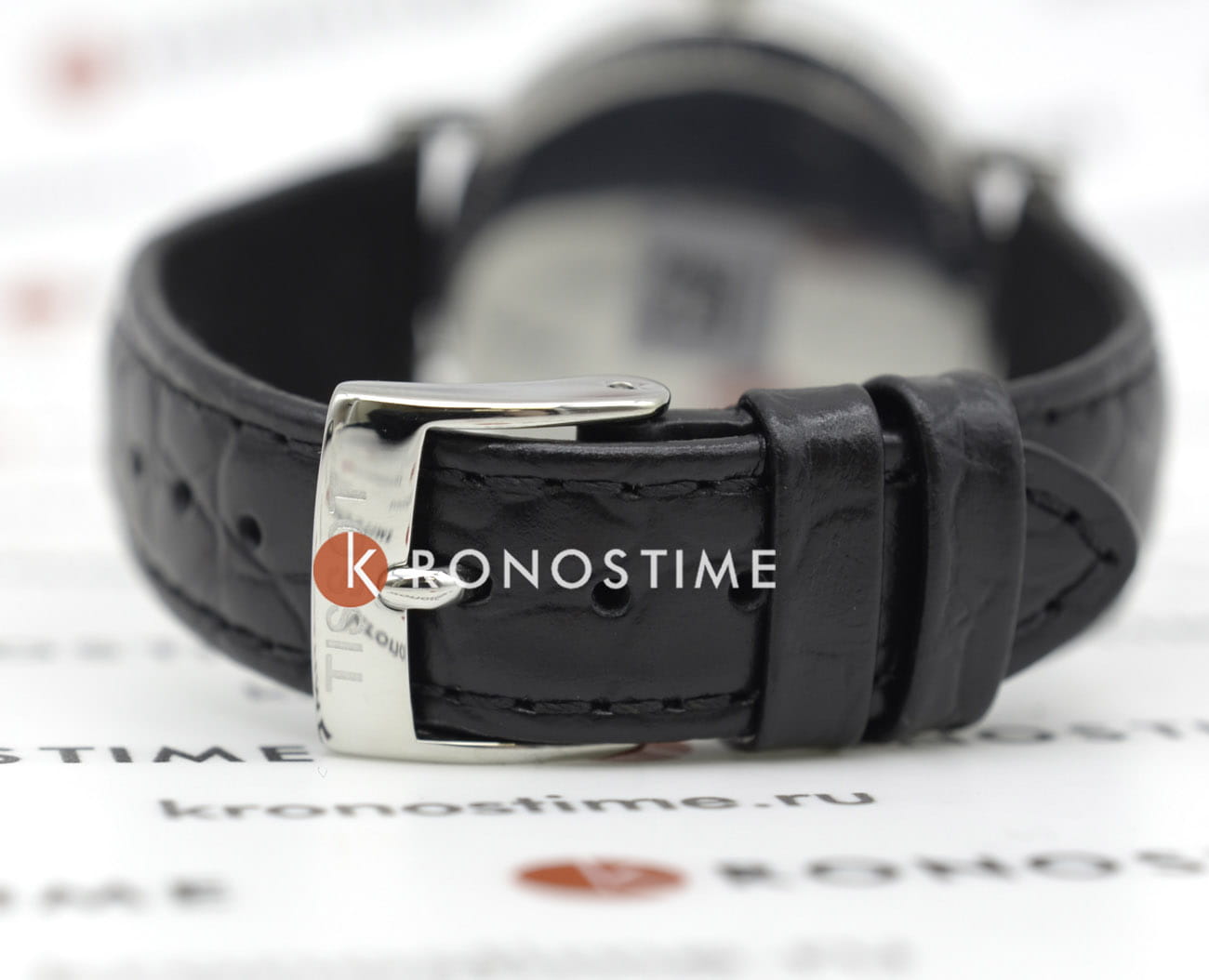 Tissot Tissot Everytime T143.210.16.033.00 женские часы белый циферблат на запястье