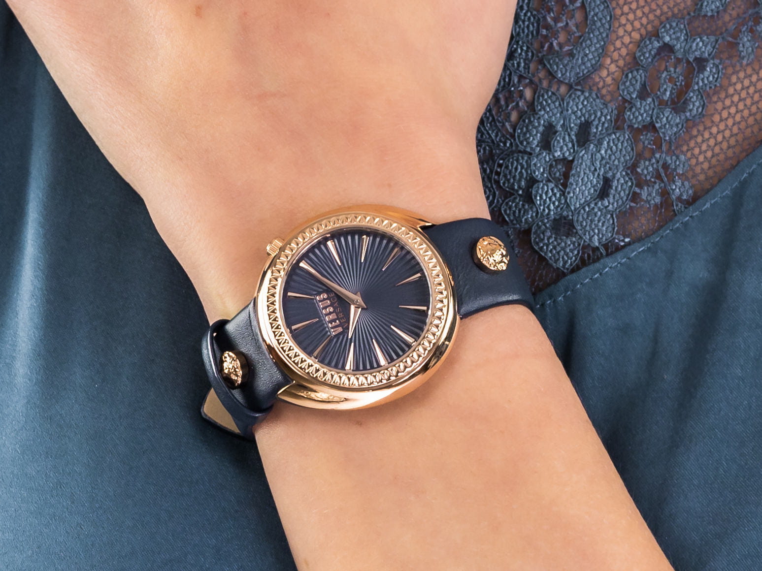 Оригинальные часы  Versus Versace VSPHF0520 кварцевые калибр механизма  общий вид