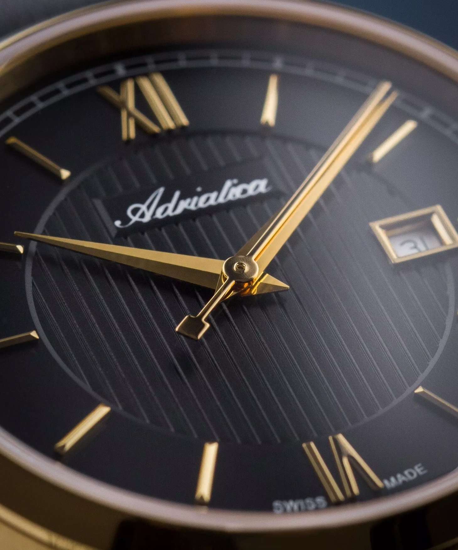 Adriatica Adriatica Pairs A3194.1264Q женские часы черный циферблат на запястье