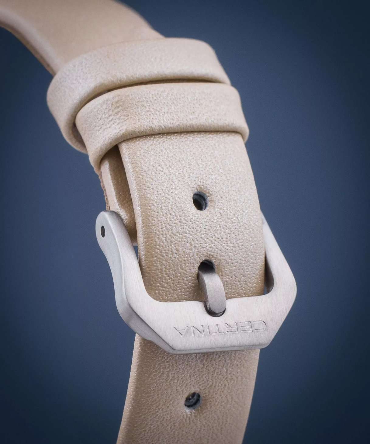 Certina Certina DS Caimano Ladies Titanium C017.210.56.117.00  — детали корпуса и кожаный